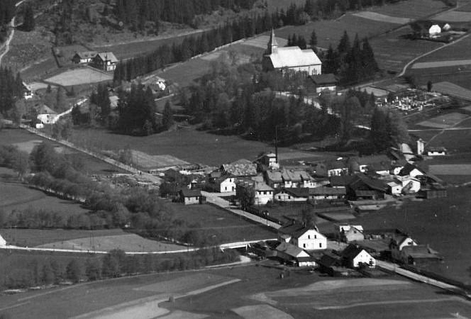 Centrum Starých Hamer před zatopením - části "Svobodisko" a "Na Luhu".