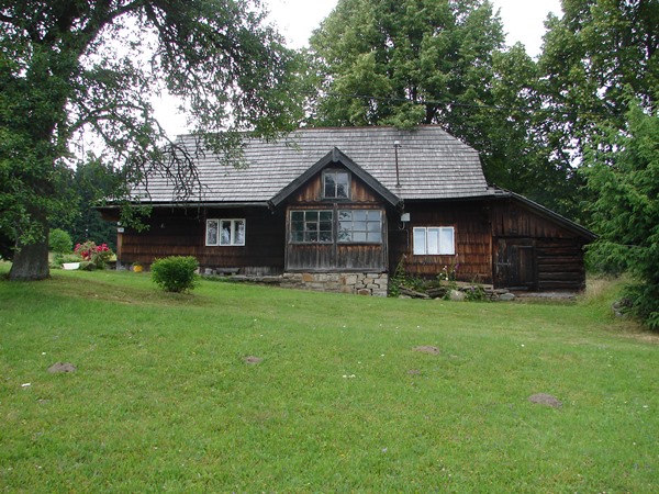 Školy čp. 105 - nestarší chalupa na osadě - východ. strana