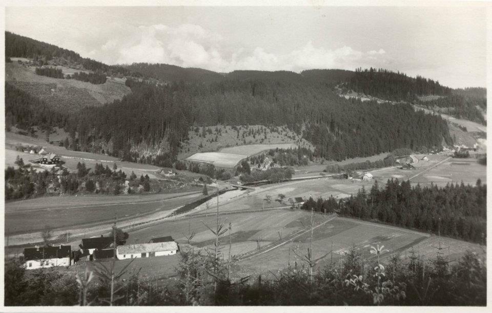 Hutě pohled od Kravence, uprostřed Jamnický most
